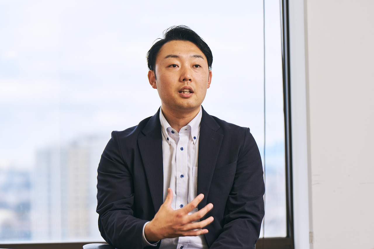 「入社以来、物流システムの営業一筋」（池田）