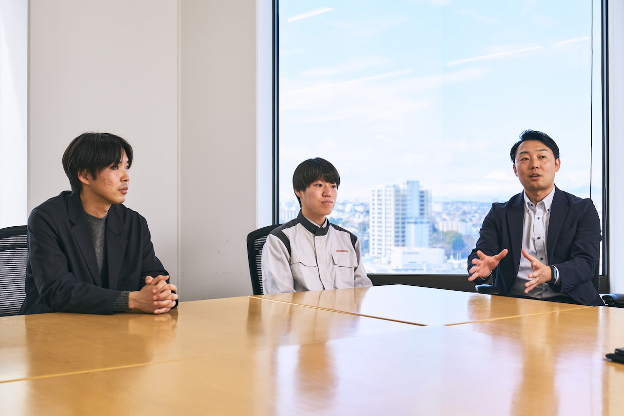部門も業務も異なる3人。しかし、新たな価値創造に挑戦するマインドは共通