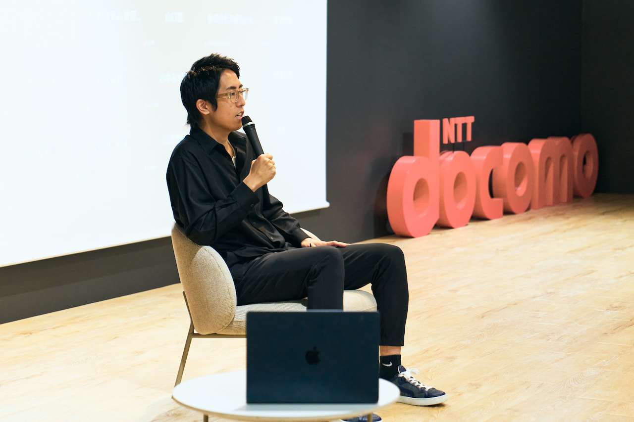 取材日は、新学期初日。成田さんも授業を行った