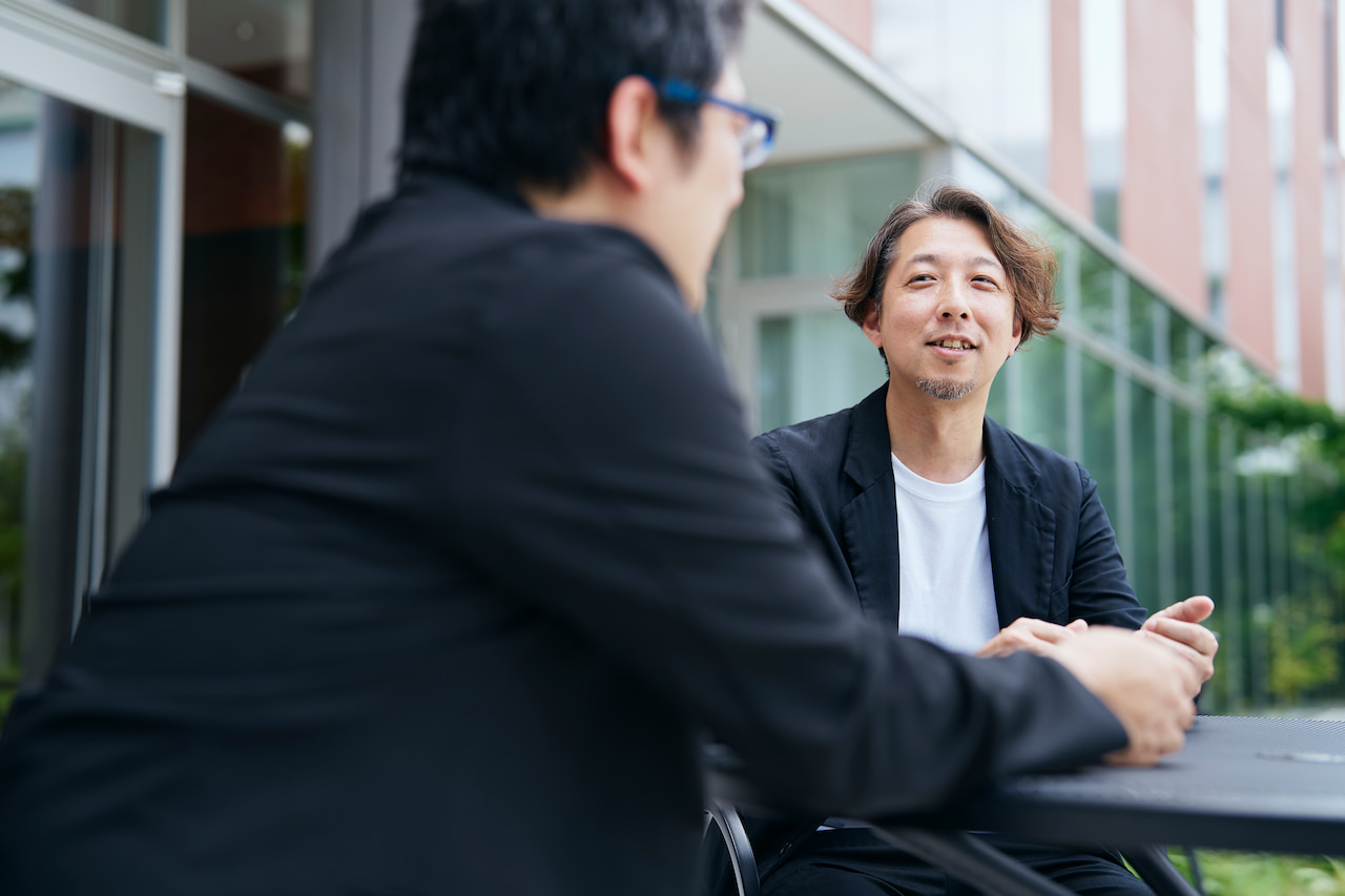 「会社は働きやすい環境を整えてきたが、従業員の意識を変えるには別の軸が必要」（神山）