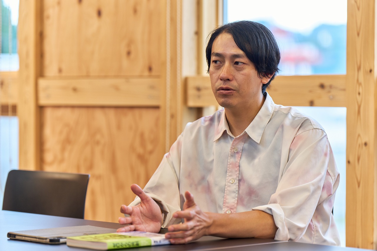 ワークデザインコンサルティング部 庵原 悠