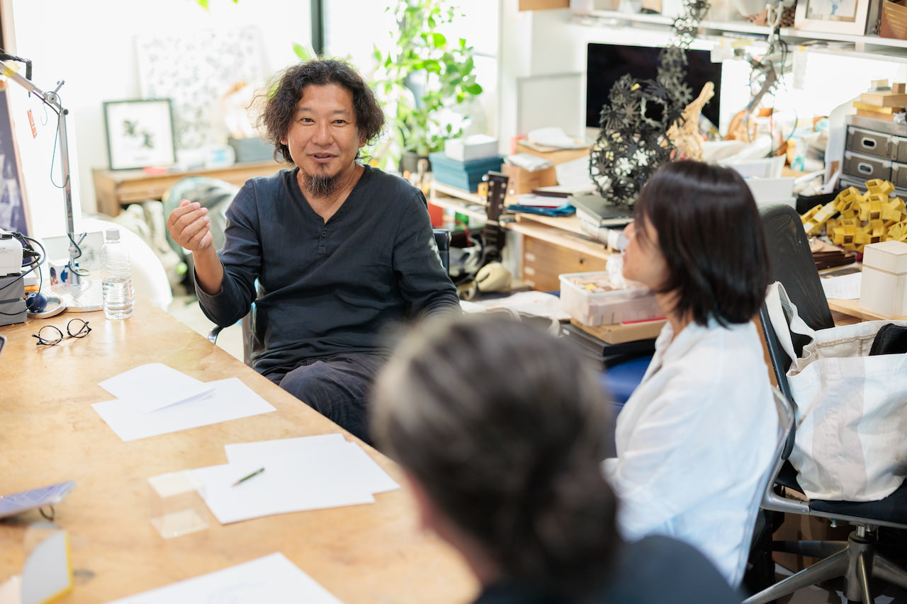 それぞれの経験を交えながら、デザインに必要な思考のあり方について対話が続く
