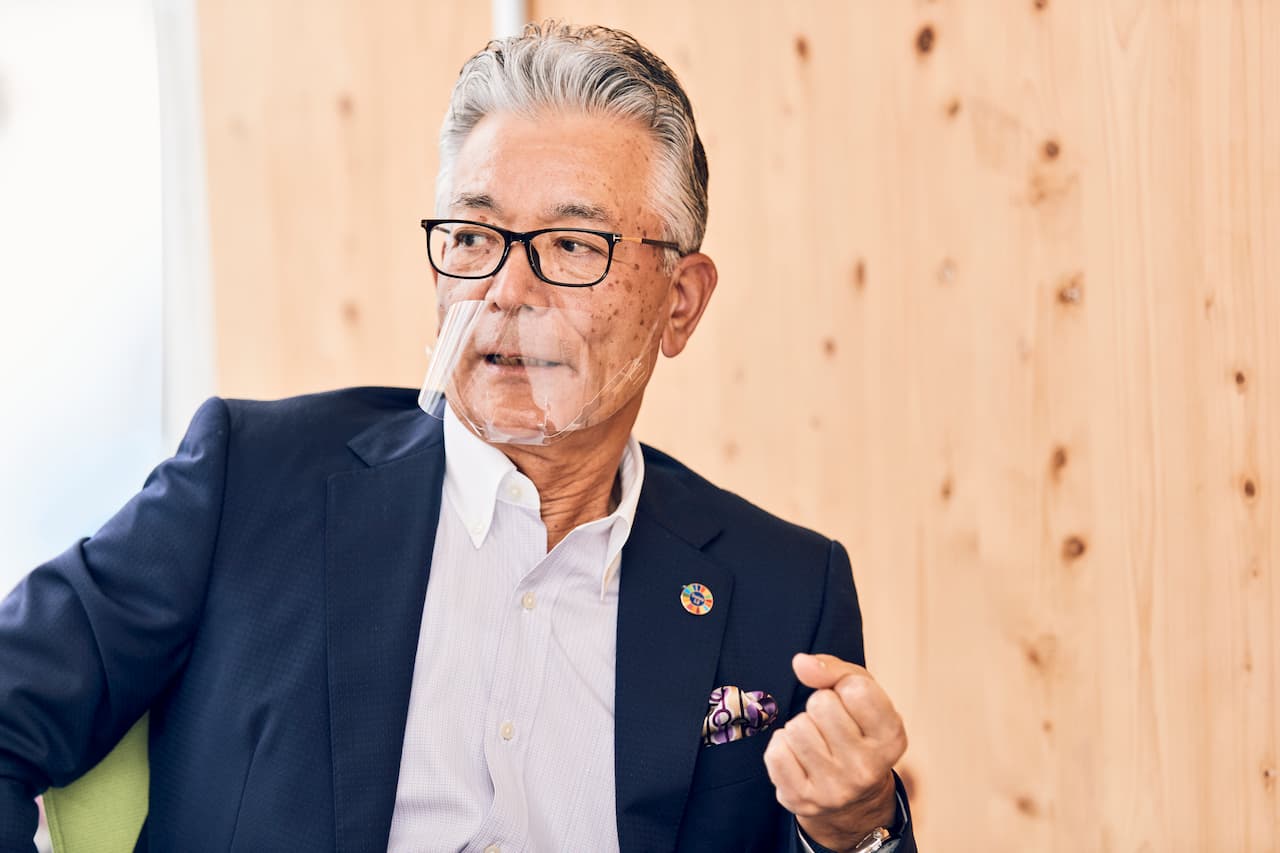 「人間は環境変化に適応する。ただ、好奇心がないと、あるところで止まってしまう人もいる」（中村）